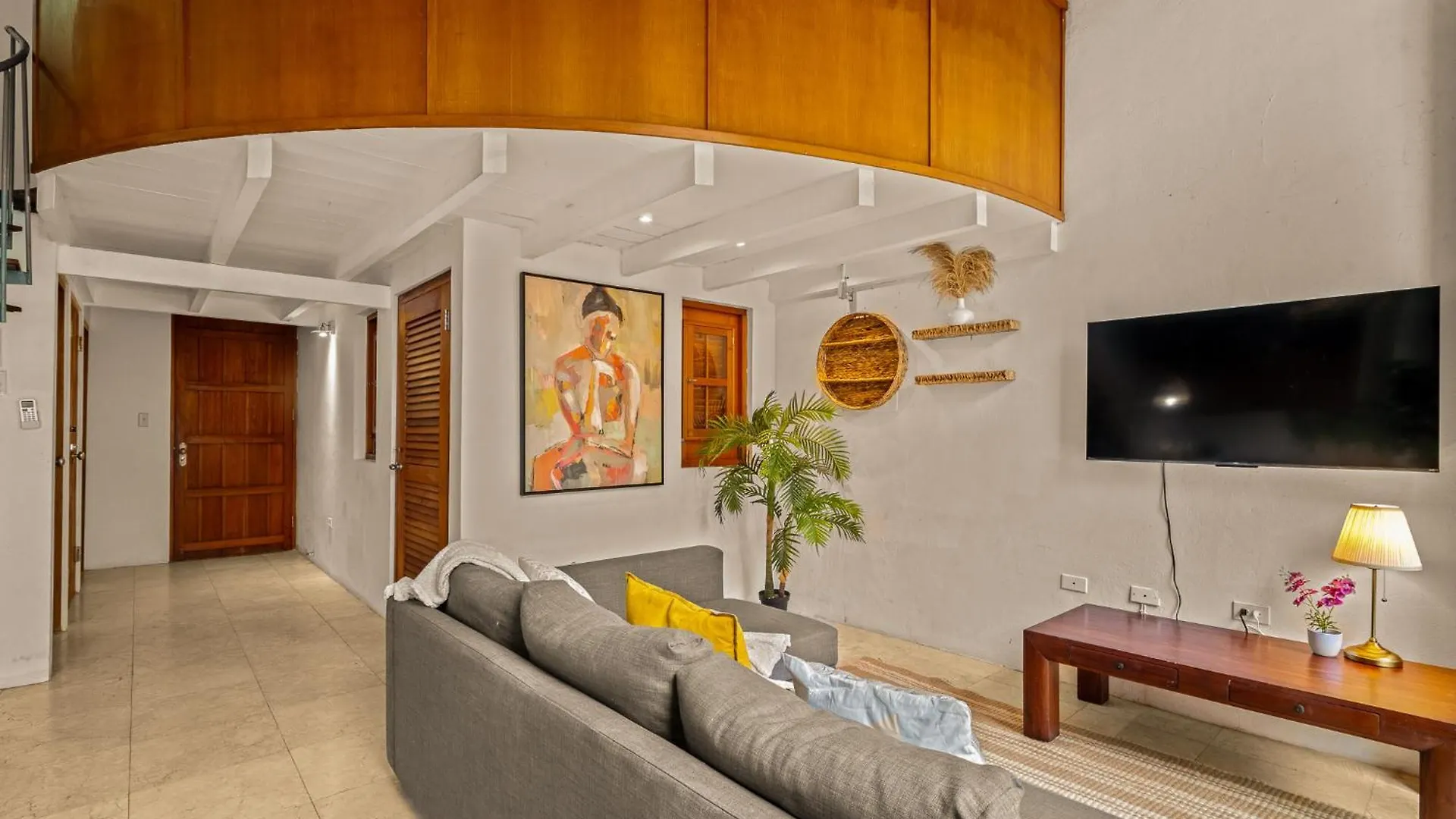 Opal Penthouse - Balcony View 5 Bedrooms San Juan Apartment